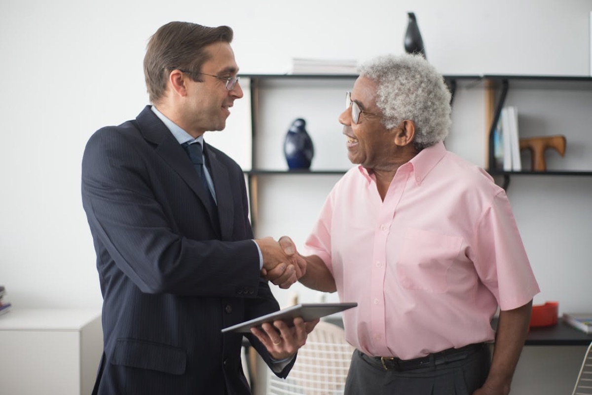 A broker introducing a client